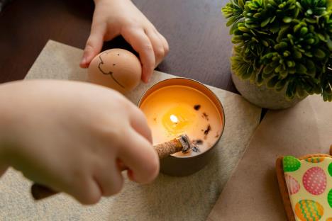 farbanje jaja,jaja, uskrs, vosak