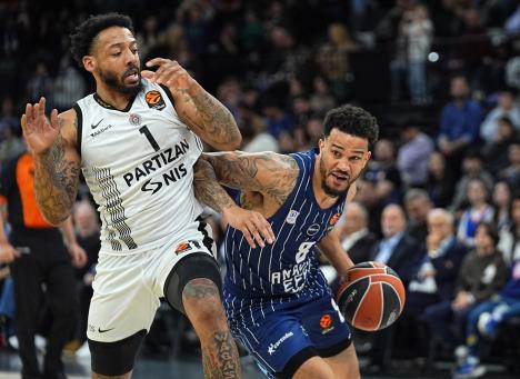 Efes - Partizan