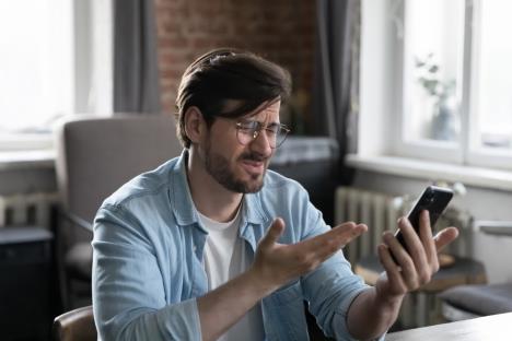 mobilni telefon (2).jpg