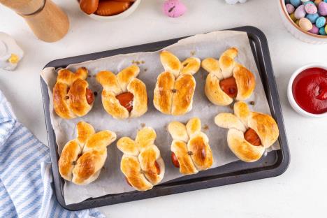 Uskršnje zeke od testa sa viršlama