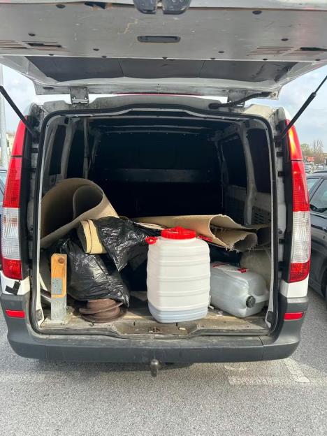 4c2ca08e-5327-4919-b9e7-74cf60dace5c copy.jpg