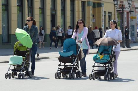 setnja-prolece-bebe-lepo-vreme.jpg