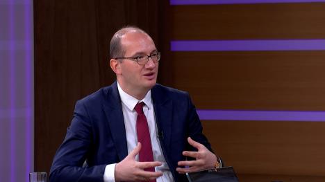 Sequence 01.01_12_10_22.Still005.jpg