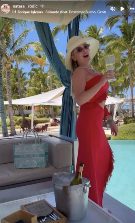 Svastika Nataše Rodić uživa za sve pare