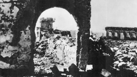Podgorica posle savezničkog bombardovanja 1944.