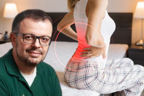 Srđan Anđelkov/žena na ivici kreveta se drži za donji deo leđa, koncept jutarnja ukočenost