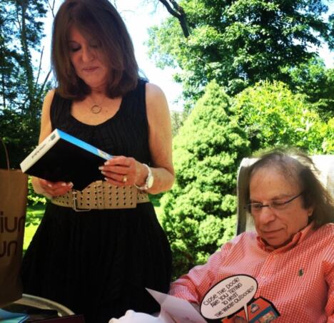 Doktor Eliot Rudnicki i njegova supruga Sendi su se prvi odvažili na surogat majčinstvo (2).PNG