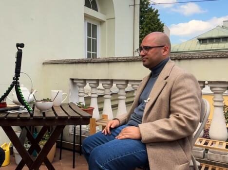 Mijad i Sahand govore o životu u Srbiji, sličnostima između Srba i Iranaca i svakodnevici u Iranu (7).PNG