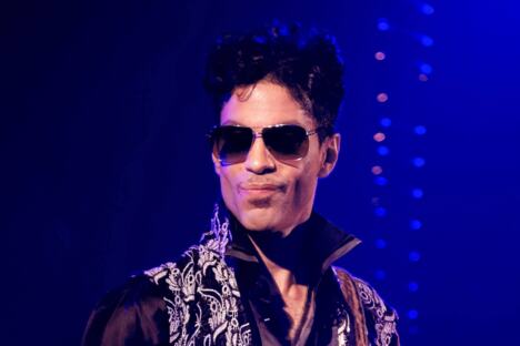 Prins Rodžer Nelson na sceni