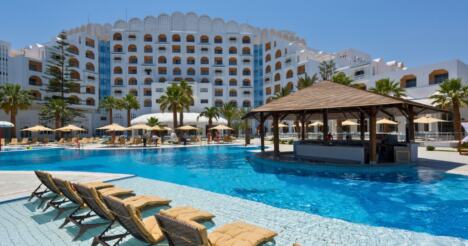 Naslovna Marhaba.jpg