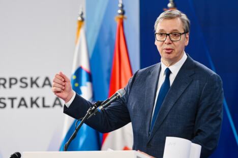 Aleksandar Vučić Paraćin otvaranje pogona fabrika stakla Vaider (14).jpeg