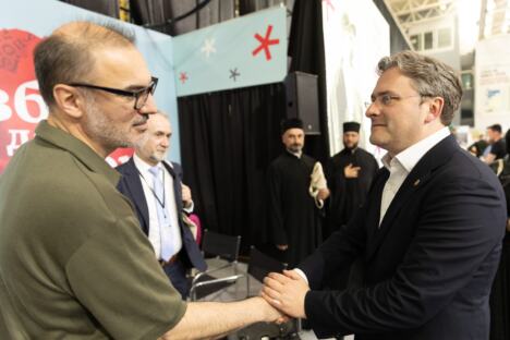 Sajam knjiga Skoplje Nikola Selaković (12).jpeg