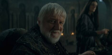 Sajmon Rasel Bil u seriji Kuća zmaja