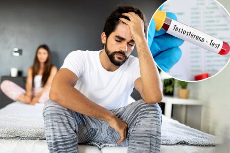 mladi muškarac na ivici kreveta koga muči erektilna disfunkcija/testosteron