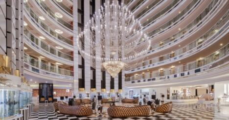 4. Delphin Imperial.jpg