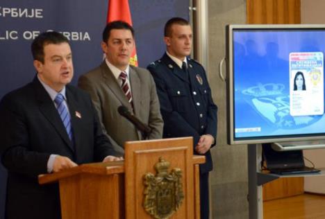 ivica-dacic-aplikacija-prisluskivanje.jpg