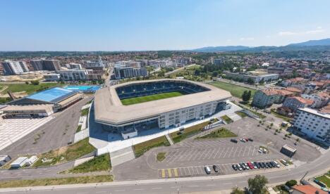 hala i stadion Lagator u Loznici2.jpg