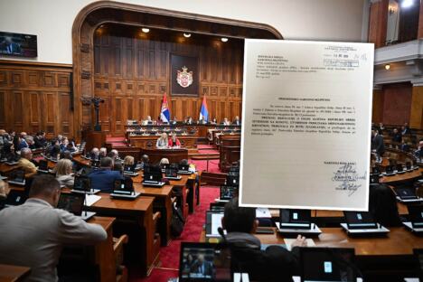 skupština srbije blokaderi.jpg
