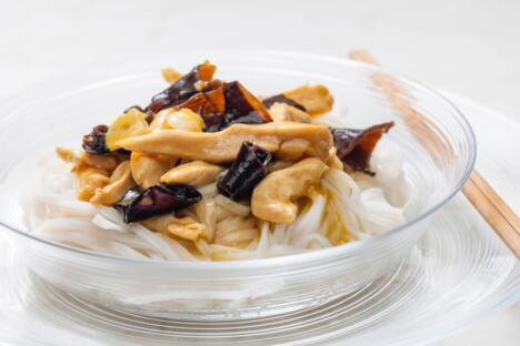 Recept za piletinu sa šampinjonima i pirinčem