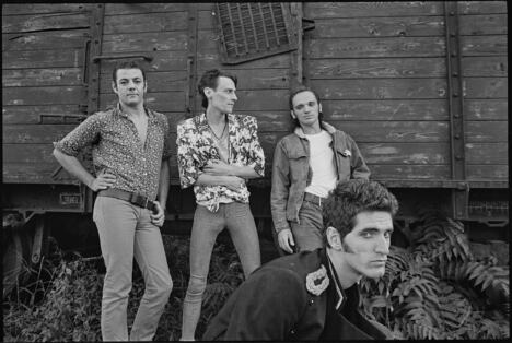 Električni orgazam 1985, Železnička pruga na Dorćolu, foto Brajan Branislav Rašić.jpg