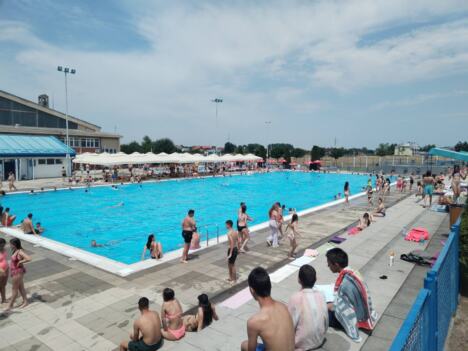 LOZNICA - Počelo kupanje.jpg