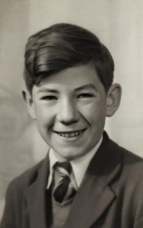 Ijan Mekelen
