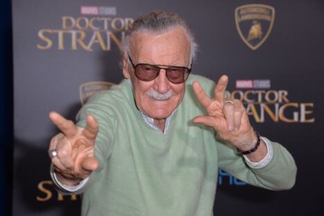 Stan Lee (1).jpg