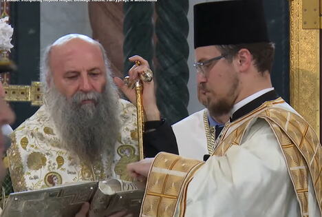Pojas presvete bogorodice Hram Svetog Save patrijarh Porfirije (5).png