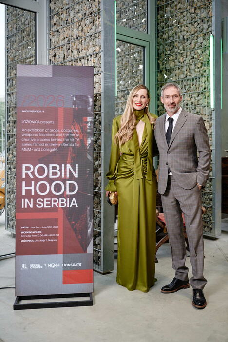 foto Jelena Gavrilovic i Jonathan English u Lozionici foto Jovana Jarebica i Aleksandar Carevic.jpg