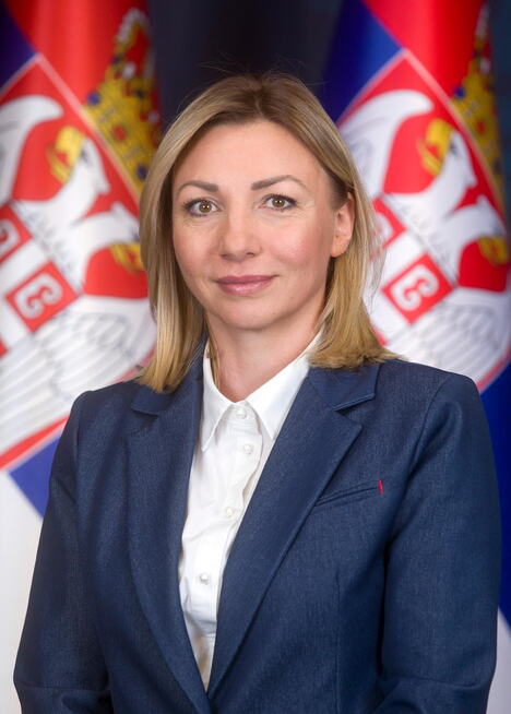Ministarka Tatjana Macura - autor Slobodan Miljevic.jpeg