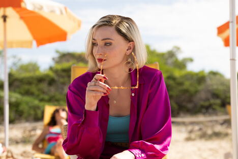 Joan S01E06 Sophie Turner as Joan Hannington (c) Snowed-In Productions & All3Media International (33) FOTO BBC ITV EPIC DRAMA.JPG