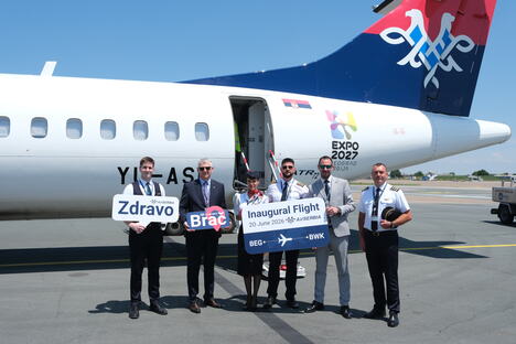 Prvi let za Brač Er Srbija