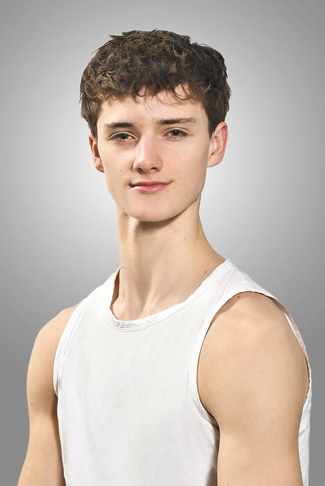 jonah-hinton-avery.jpg