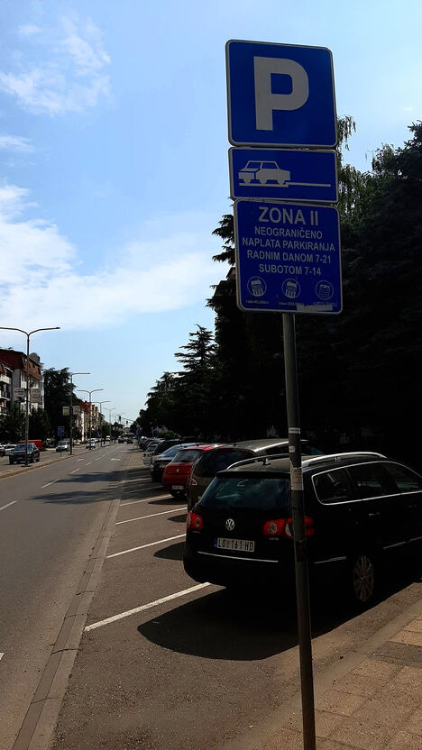 LOZNICA - Nedovoljno mesta.jpg