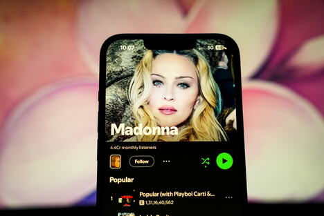 madonna (2).jpg
