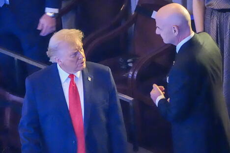 Donald Tramp i Đani Infantino
