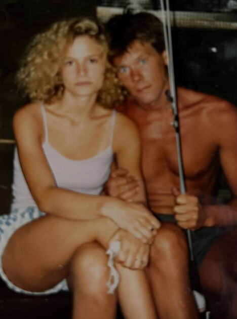 Kevin Bejkon, Kajra Sedžvik