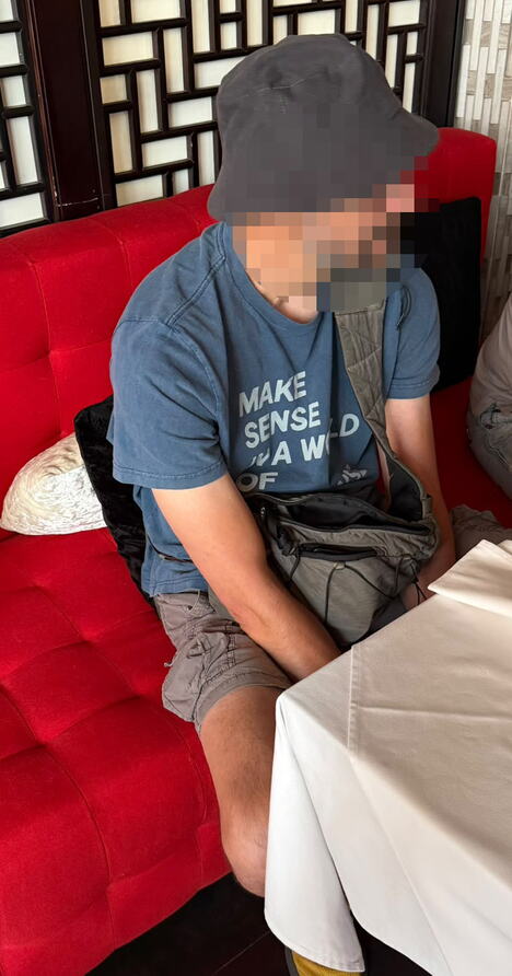 1.jpg