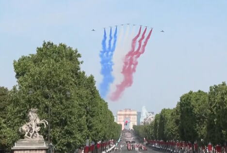 Francuska Pariz Dan pada Bastilje vojna parada