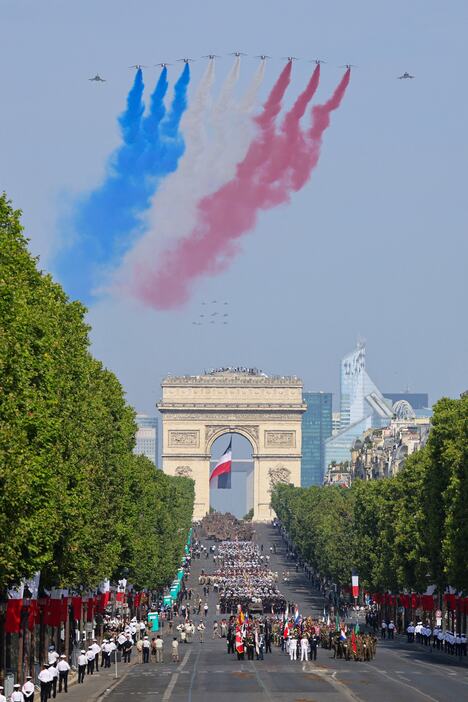 Francuska Pariz Dan pada Bastilje vojna parada