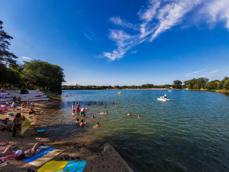 Gradsko jezero, Bela Crkva (plaža Bora-Bora), Uglješa Kuželka.jpg