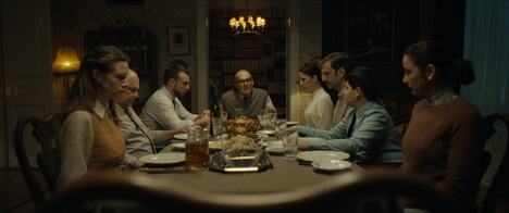 Kao kod kuće - kadar iz filma.jpg