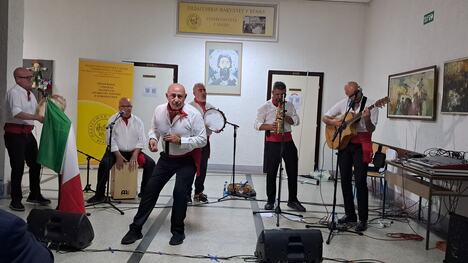 Italijanski muzički ansambl MorescaNova - Vranje