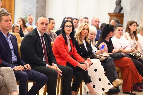 Jelena Žarić Kovačević Palata Srbija dodela stanova (5).jpeg