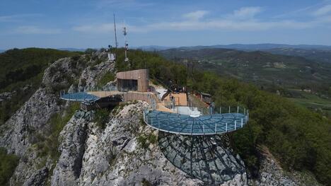 Kablar stakleni vidikovac