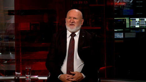 524064_260803.00_15_15_16.Still002.jpg