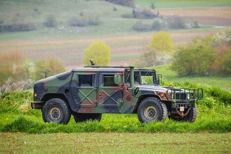 Humvee (2).jpg