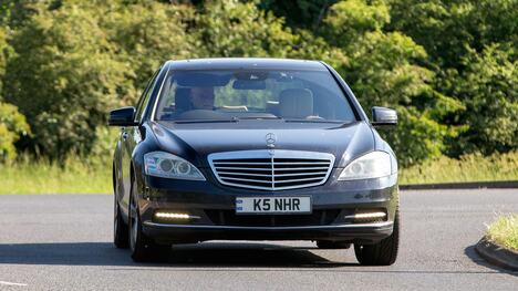 Mercedes-Benz S500 iz 2005. godine