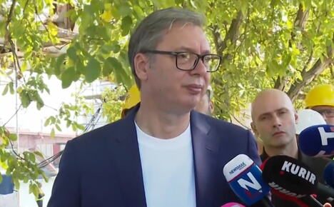 Aleksandar Vučić 


Stari železnički most