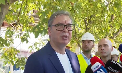 Aleksandar Vučić 


Stari železnički most